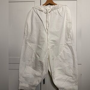 Free People White embroidered Pants